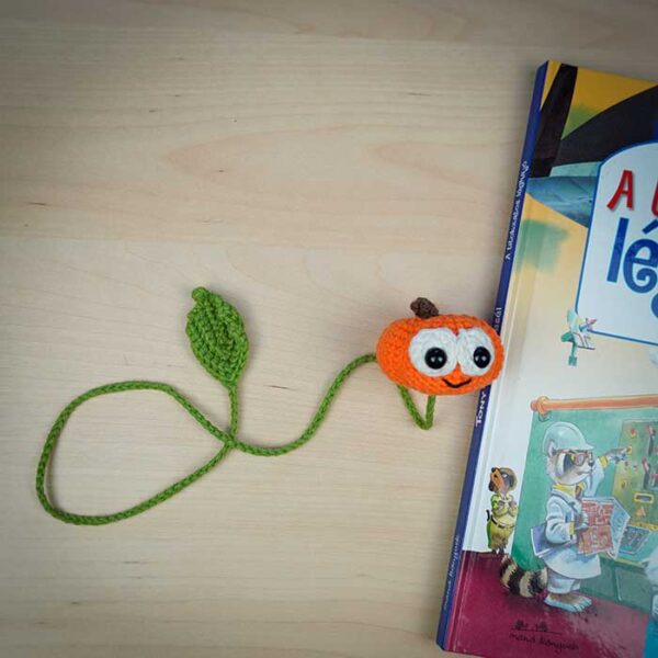 tok_konyvjelzo_amigurumi
